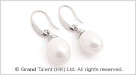 Shell Pearl Earrings